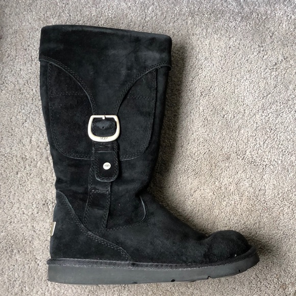 ugg boots buckle side